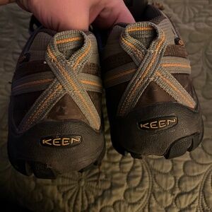 Keen Brown Hiking Shoes
